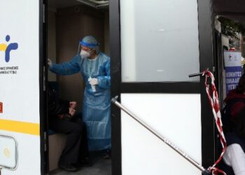 Η Ελλάδα πρώτη στην ΕΕ στα τεστ για τον κορονοϊό