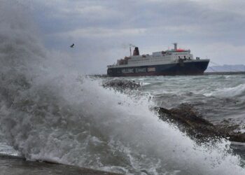 Προβλήματα στα ακτοπλοϊκά δρομολόγια – Άνεμοι 10 μποφόρ στο Αιγαίο